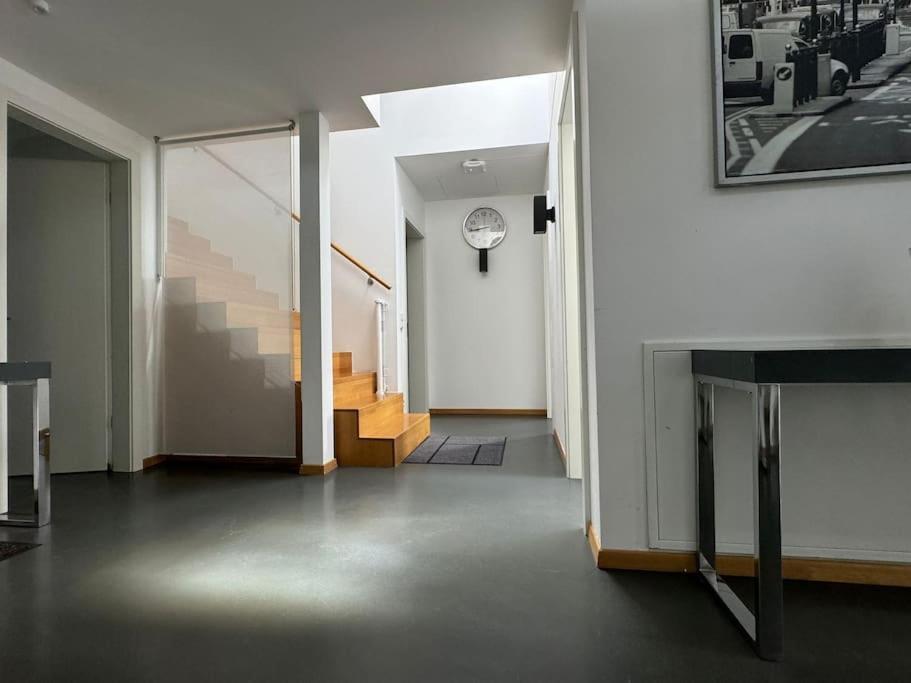 6 Zimmer Maisonette-Penthouse Pool Dachterrasse Luxus Munique Exterior foto