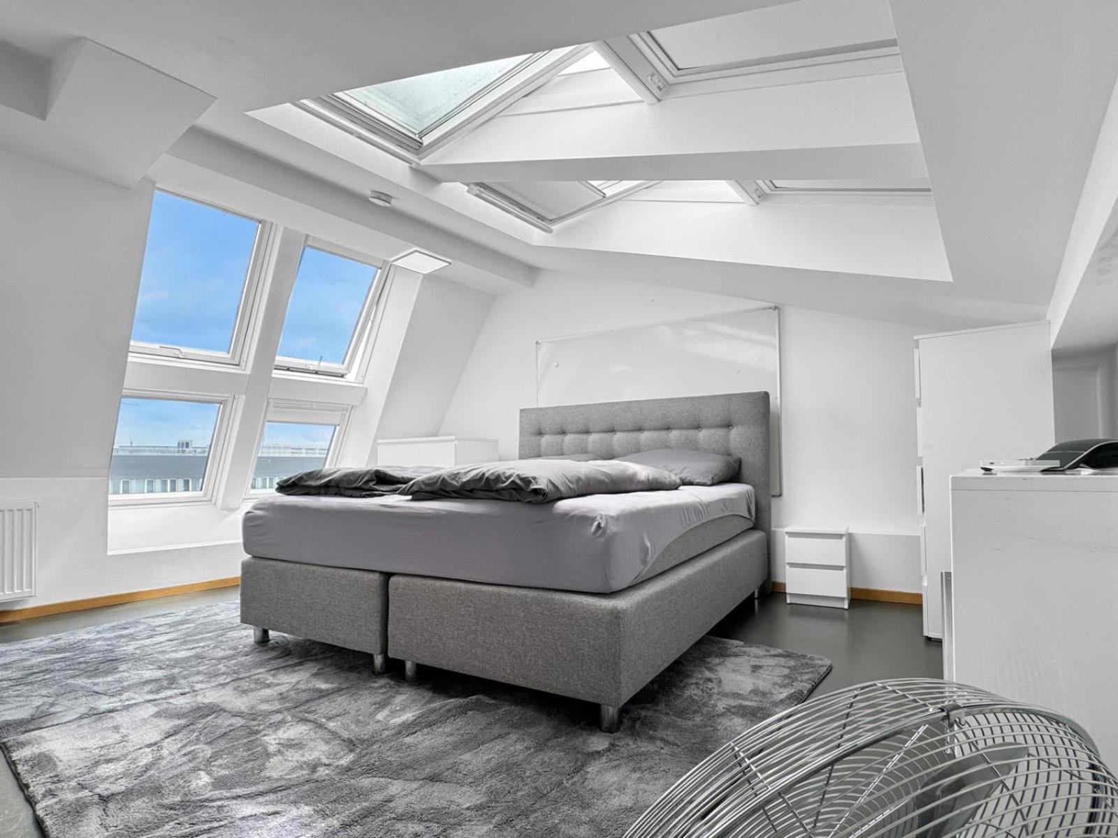6 Zimmer Maisonette-Penthouse Pool Dachterrasse Luxus Munique Exterior foto